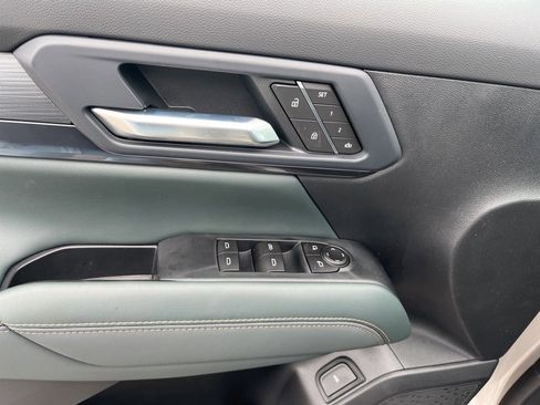 New 2026 GMC Terrain AT4 w/ Convenience Package III image 7