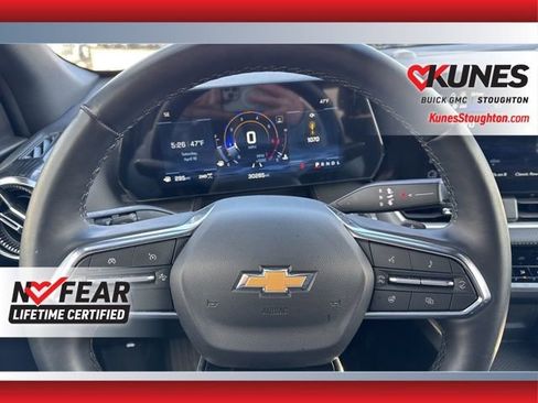 Used 2025 Chevrolet Equinox LT AWD/4WD image 21