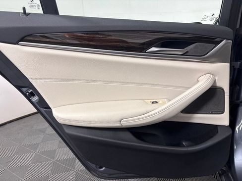 Certified 2022 BMW 530i w/ Premium Package RWD image 26