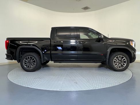 Used 2022 GMC Sierra 1500 AT4 w/ AT4 Premium Package image 8