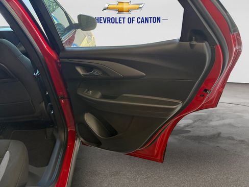 New 2026 Chevrolet TrailBlazer LT w/ Convenience Package FWD image 16