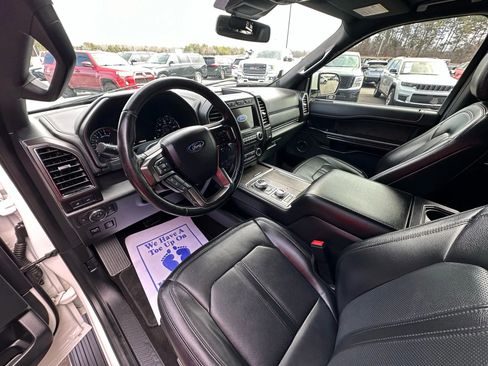 Used 2021 Ford Expedition Limited image 6