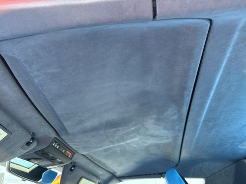 Used 2021 Chevrolet Corvette Stingray Premium Conv w/ Z51 Performance Package image 27