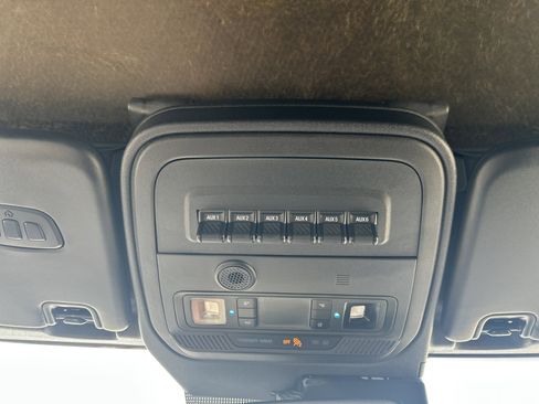 Used 2022 Ford Bronco Wildtrak image 19