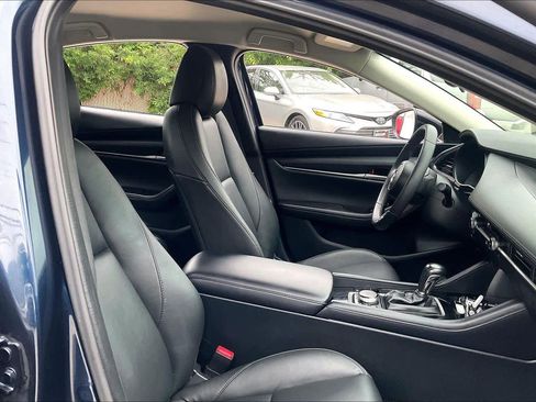 Used 2024 MAZDA MAZDA3 s FWD image 8