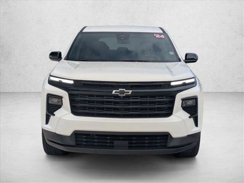 Used 2024 Chevrolet Traverse LS w/ Midnight/Sport Edition image 2