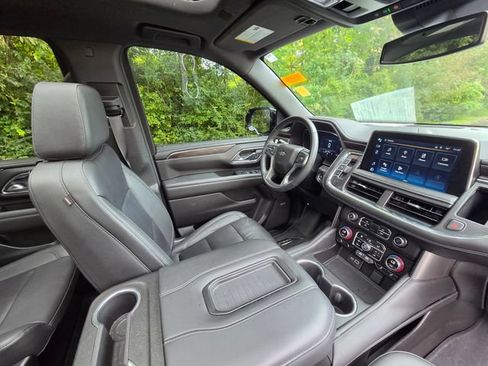 Used 2024 Chevrolet Tahoe Z71 w/ Z71 Off-Road Package AWD/4WD image 28