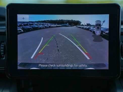 Used 2023 Ford Explorer XLT image 44