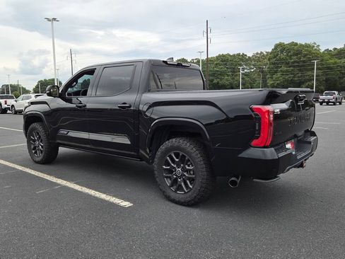 Used 2024 Toyota Tundra Platinum AWD/4WD image 9