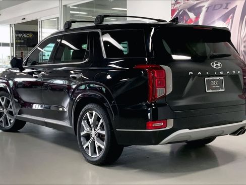 Used 2021 Hyundai Palisade Limited image 4
