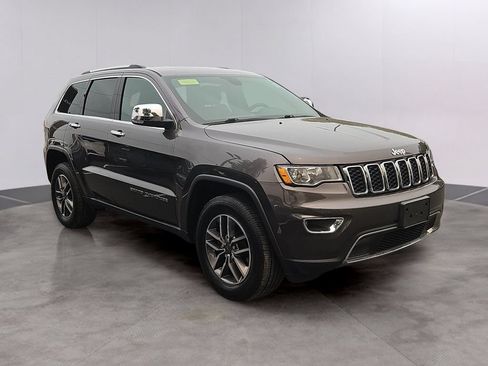 Used 2019 Jeep Grand Cherokee Limited AWD/4WD image 3