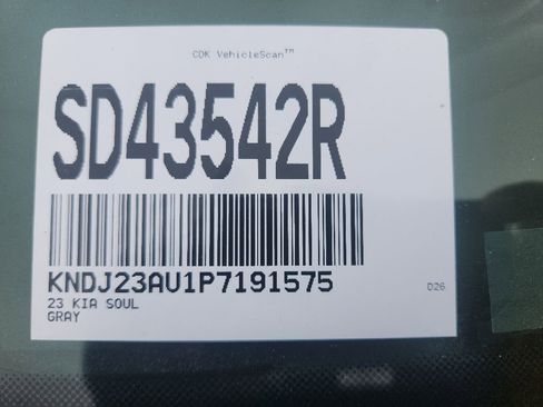 Certified 2023 Kia Soul LX w/ LX Technology Package FWD image 5