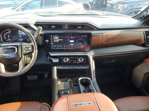 Used 2024 GMC Sierra 3500 Denali Ultimate AWD/4WD image 14