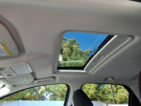 Used 2021 Ford EcoSport SE w/ SE Appearance Package image 22