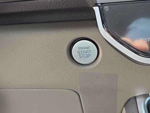 New 2026 Kia Carnival FWD image 27