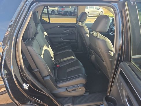 New 2025 Honda Pilot EX-L image 19