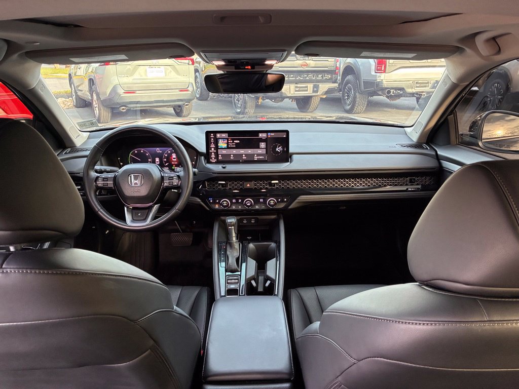 Used 2025 Honda Accord Touring image 14