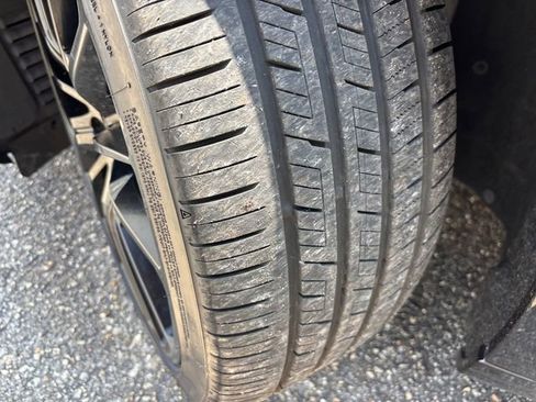 Used 2019 Maserati Ghibli S GranSport RWD image 3