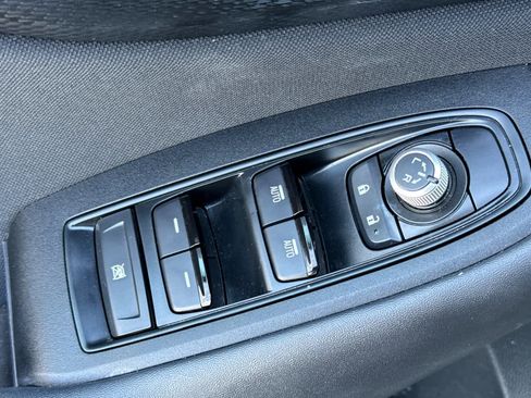 Used 2022 Subaru Outback Premium image 13