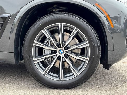 New 2026 BMW X5 xDrive40i w/ M Sport Package AWD/4WD image 7