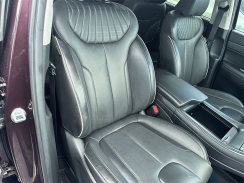 Used 2024 Hyundai Palisade Limited image 32