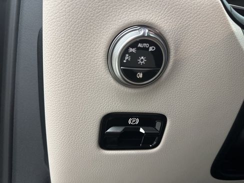 Used 2026 Mercedes-Benz GLC 300 image 17
