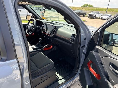 Used 2026 Nissan Frontier PRO-4X w/ Tow Package AWD/4WD image 14