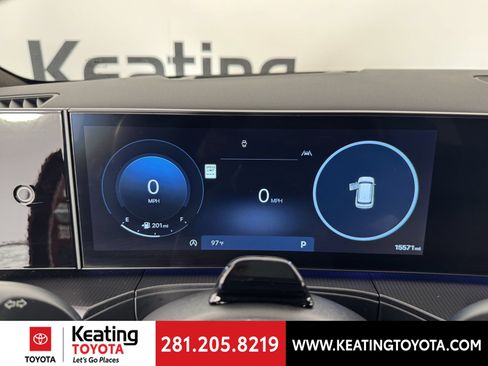 Used 2025 Hyundai Santa Fe Calligraphy FWD image 25
