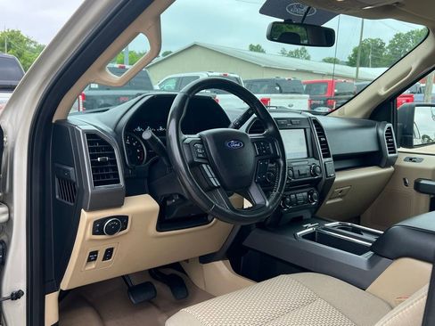Used 2018 Ford F150 XLT w/ Equipment Group 302A Luxury AWD/4WD image 12