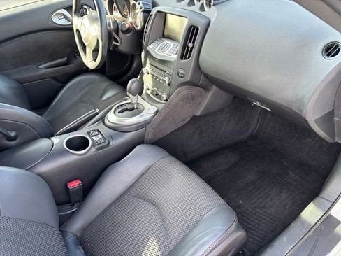 Used 2019 Nissan 370Z Touring image 17
