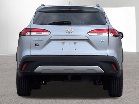 Certified 2024 Toyota Corolla Cross LE image 6
