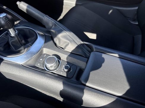 Used 2021 MAZDA MX-5 Miata Sport RWD image 38