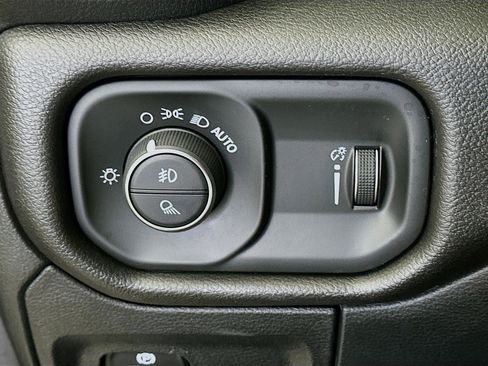 Used 2025 RAM 1500 Tradesman image 17