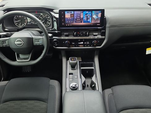 Certified 2026 Nissan Pathfinder SV AWD/4WD image 7