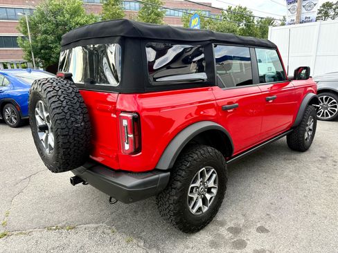 Used 2022 Ford Bronco Badlands image 5