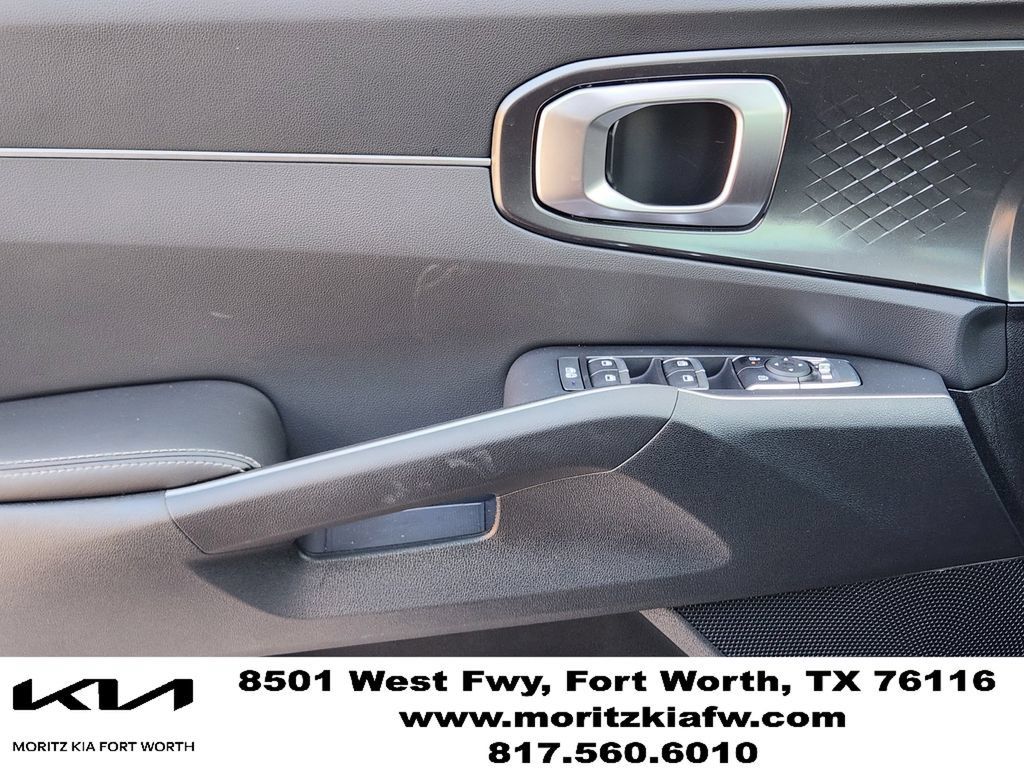 New 2026 Kia Sorento S FWD image 16