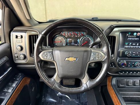 Used 2019 Chevrolet Silverado 2500 High Country w/ Duramax Plus Package AWD/4WD image 17