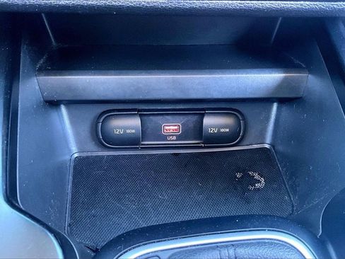 Used 2020 Kia Soul S image 24