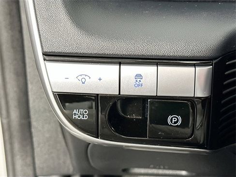 Used 2022 Hyundai Ioniq 5 SE image 23