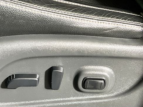 Used 2018 Nissan Titan PRO-4X w/ Pro-4x Convenience Package image 15