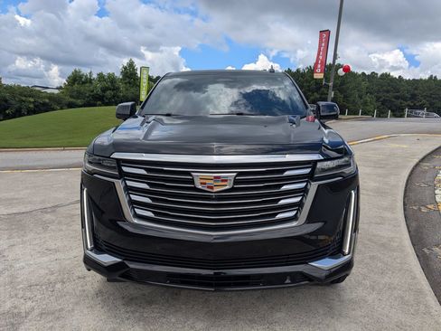 Used 2022 Cadillac Escalade Premium Luxury Platinum w/ Heavy-Duty Trailer Package AWD/4WD image 2