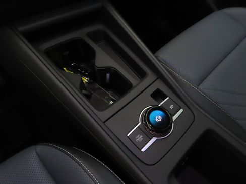 New 2026 Volkswagen Tiguan SE image 17