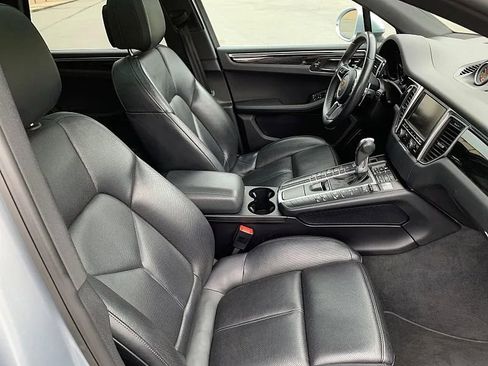 Used 2016 Porsche Macan S image 21