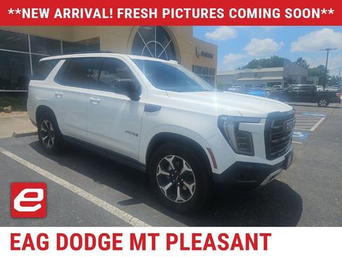 Used 2026 GMC Yukon AT4 Ultimate AWD/4WD image 4