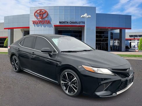 Used 2018 Toyota Camry XSE w/ Audio Package image 2