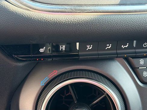 New 2026 Chevrolet Blazer LT w/ Convenience Package AWD/4WD image 23