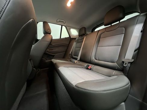 New 2026 Chevrolet Trax LT w/ LT Convenience Package FWD image 22