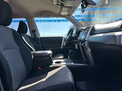 Used 2020 Toyota 4Runner SR5 RWD image 18