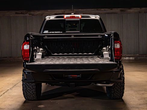 Used 2025 GMC Canyon Elevation w/ Convenience Package image 9