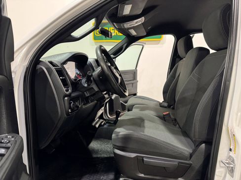 Used 2021 RAM 5500 Tradesman w/ Towing Technology Group image 12